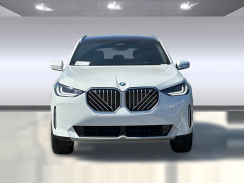 Used 2025 BMW X3 xDrive30i w/ Convenience Package image 5