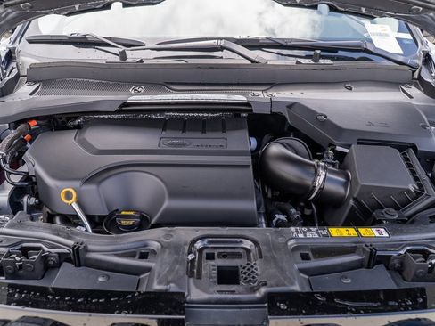 Used 2025 Land Rover Discovery Sport S image 30