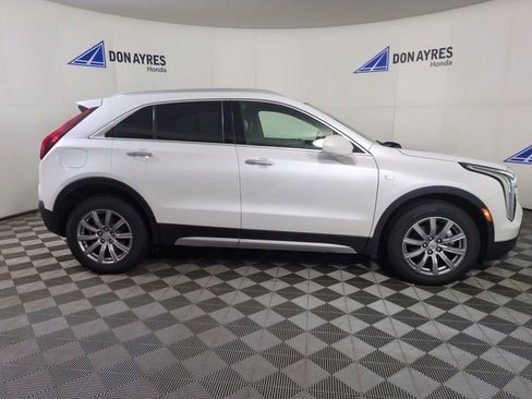Used 2019 Cadillac XT4 Premium Luxury image 9