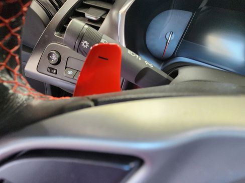 Used 2019 Chevrolet Corvette Z06 RWD image 12