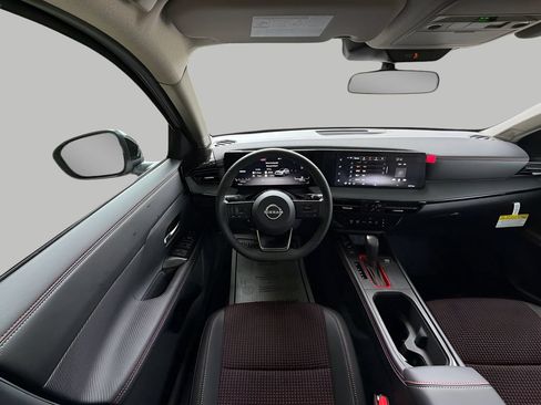 New 2026 Nissan Kicks SR AWD/4WD image 12