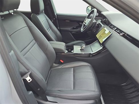 Used 2024 Land Rover Range Rover Evoque Dynamic SE image 12