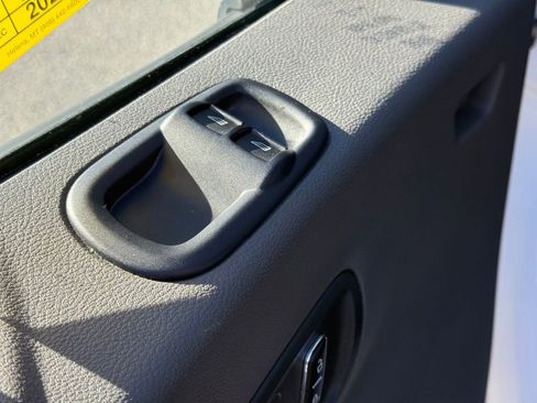 Certified 2023 Ford Transit 350 XLT image 18