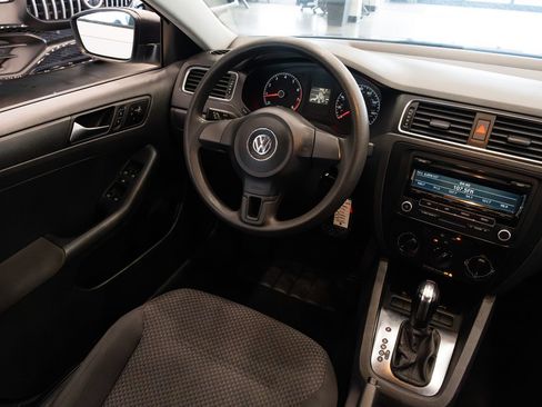 Used 2012 Volkswagen Jetta S FWD image 10