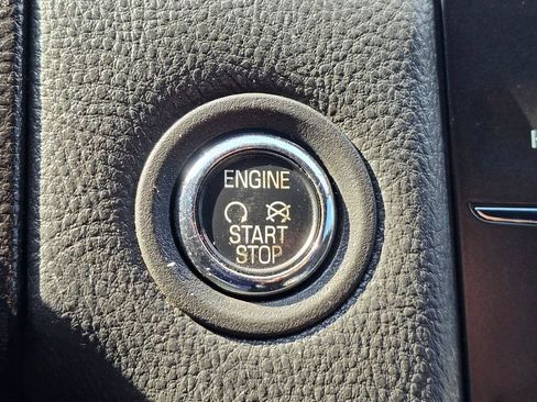 Used 2014 Ford Taurus Limited FWD image 21