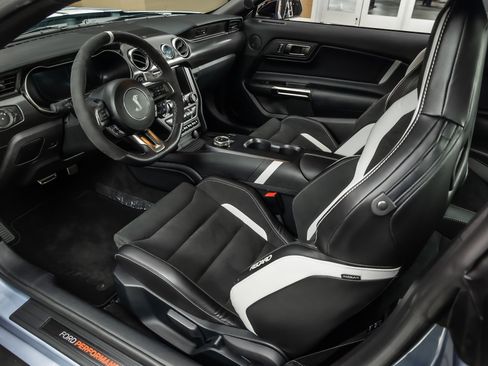 Used 2022 Ford Mustang Shelby GT500 image 3