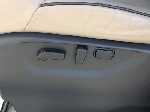 Used 2023 Nissan Armada SL w/ Captain's Chairs Package image 24