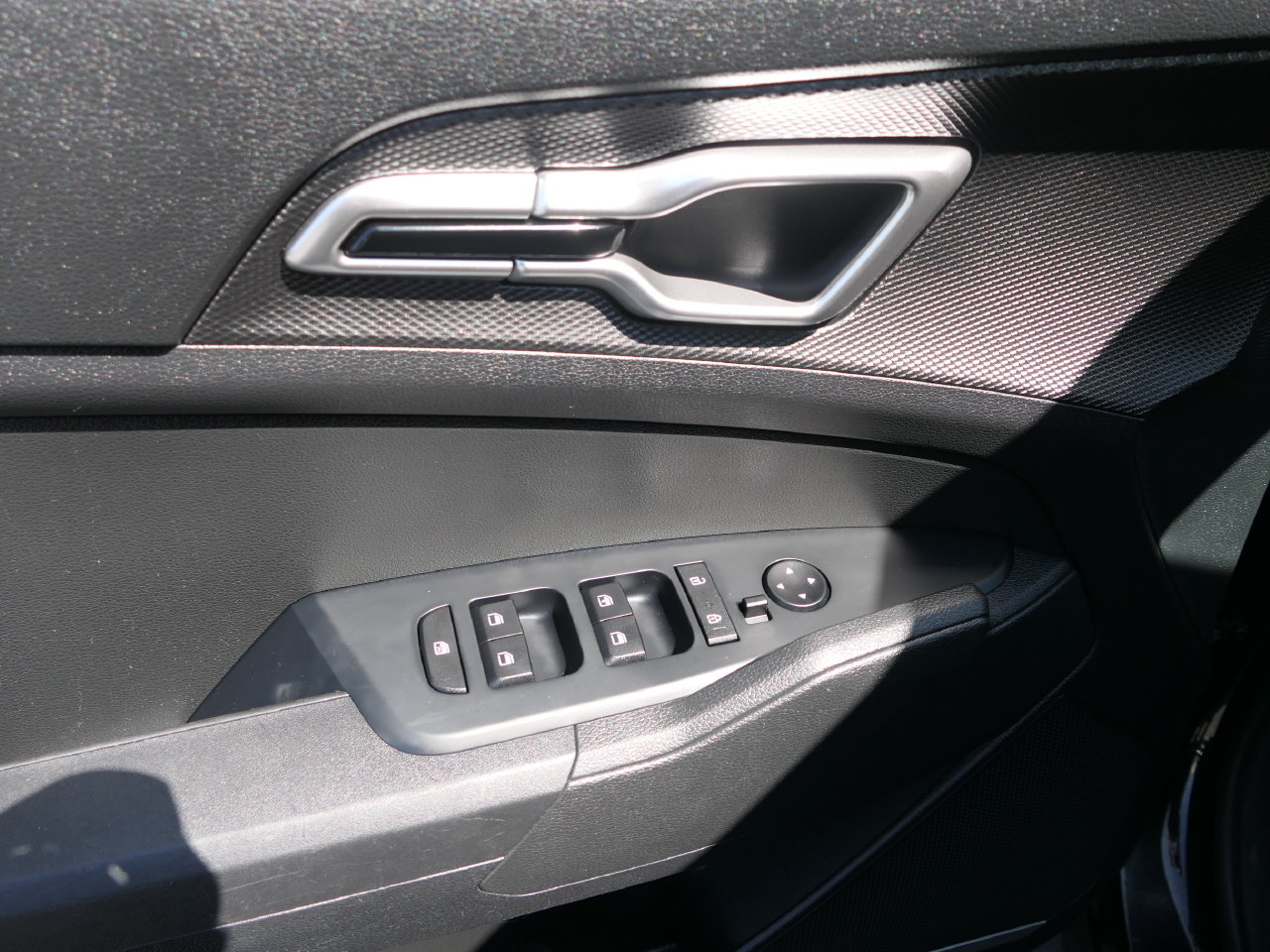 Used 2023 Kia Sportage LX AWD/4WD image 14