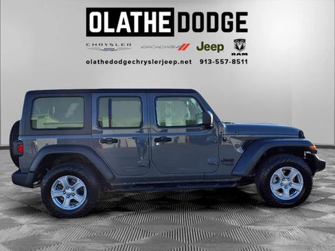 Used 2021 Jeep Wrangler Unlimited Sport image 27