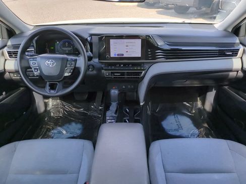Used 2025 Toyota Camry LE FWD image 14