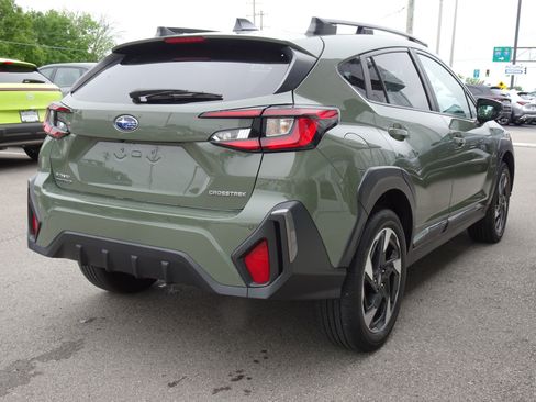 Used 2024 Subaru Crosstrek 2.5i Limited w/ Crosstrek Mirror Package AWD/4WD image 5
