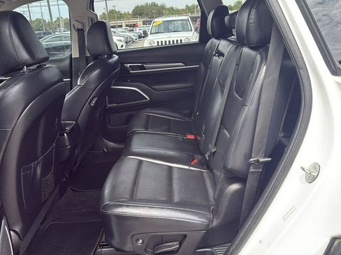 Used 2020 Kia Telluride LX FWD image 14