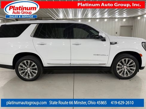 Used 2021 GMC Yukon Denali w/ Denali Premium Package AWD/4WD image 6