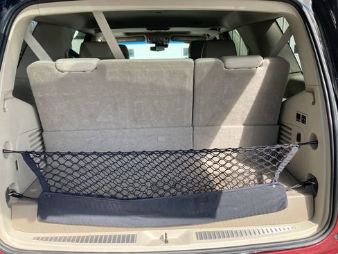 Used 2019 Cadillac Escalade Luxury w/ LPO, Radiant Package AWD/4WD image 27