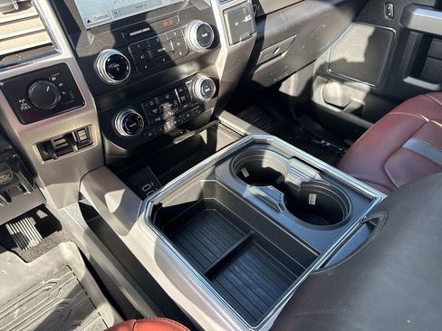 Used 2019 Ford F250 Platinum w/ Platinum Ultimate Package image 29