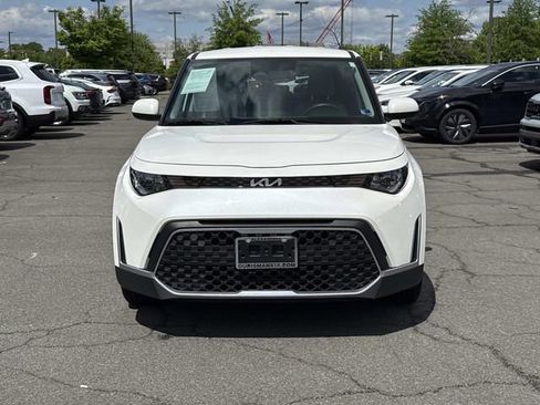 Used 2025 Kia Soul LX w/ LX Technology Package FWD image 6