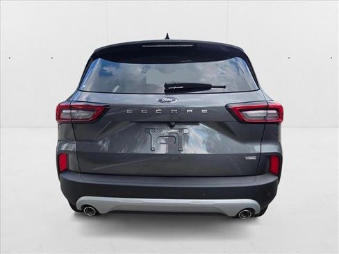 New 2025 Ford Escape SE image 8
