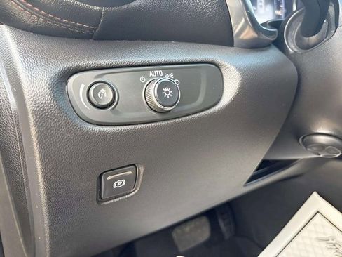 Used 2020 Chevrolet Blazer Premier w/ Driver Confidence II Package image 24