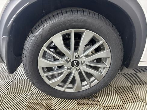 Used 2023 INFINITI QX50 Luxe FWD image 29