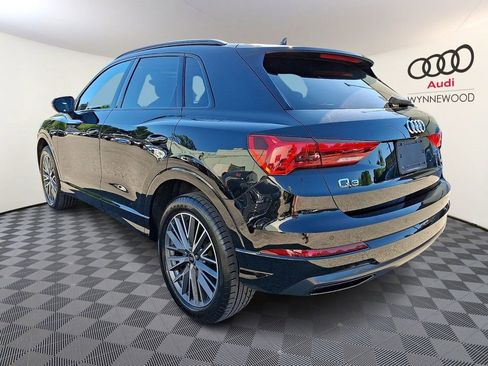 Certified 2023 Audi Q3 2.0T Premium w/ Convenience Package AWD/4WD image 4