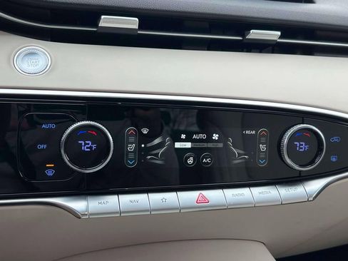 Certified 2023 Genesis GV70 2.5T Select w/ Select Package image 31