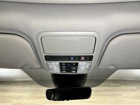 Used 2022 Honda Odyssey Elite image 23
