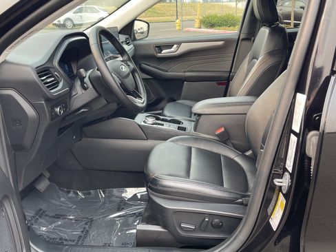 Used 2025 Ford Escape Platinum AWD/4WD image 11