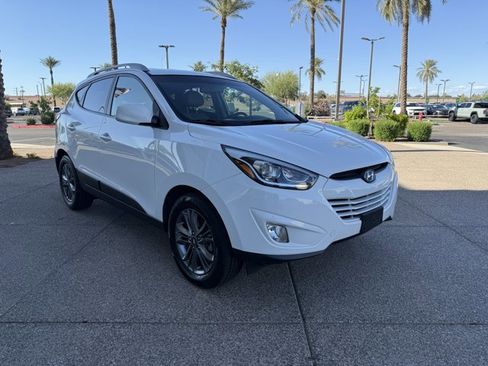 Used 2015 Hyundai Tucson SE image 3