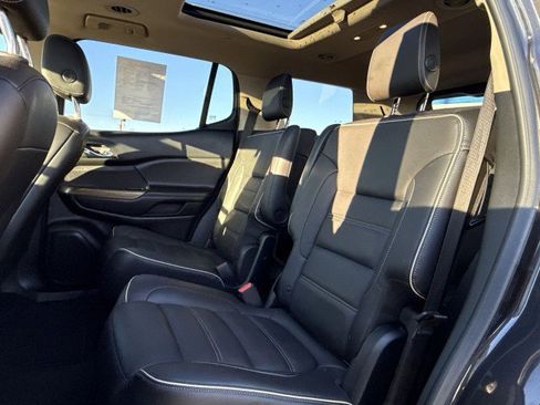 Used 2018 GMC Acadia Denali w/ Technology Package image 25