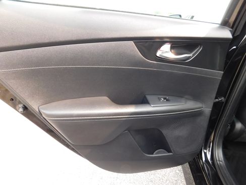 Used 2020 Kia Forte GT-Line FWD image 11