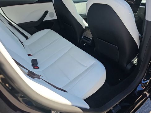 Used 2025 Tesla Model 3 Long Range image 14