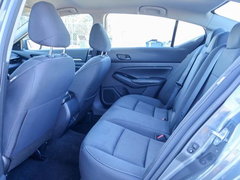 Used 2023 Nissan Altima 2.5 SV image 9