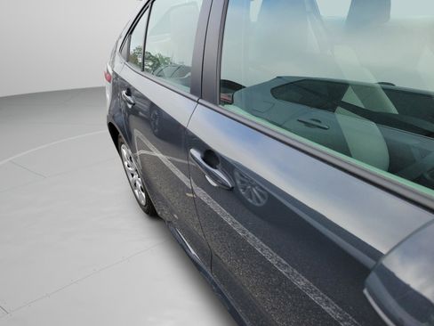 Used 2025 Toyota Corolla LE w/ Convenience Package image 20