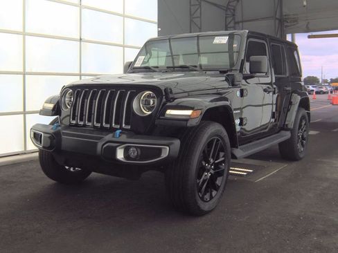 Used 2022 Jeep Wrangler Unlimited Sahara image 1