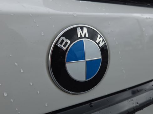 Used 2025 BMW X7 M60i w/ Climate Comfort Package AWD/4WD image 38