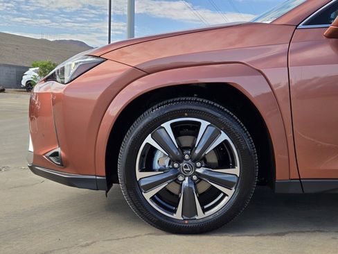 New 2026 Lexus UX 300h AWD image 5