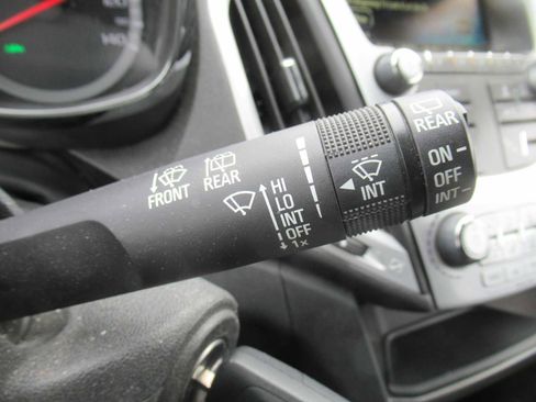 Used 2017 GMC Terrain SLE w/ Technology Package image 28