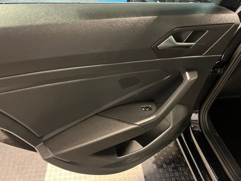 Certified 2024 Volkswagen Jetta Sport FWD image 17