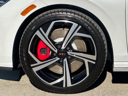 New 2026 Volkswagen GTI SE image 25