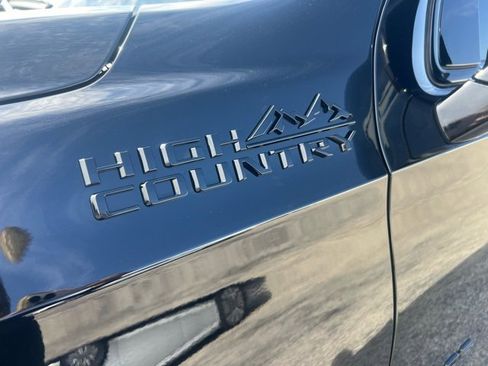 Used 2024 Chevrolet Tahoe High Country w/ Advanced Technology Package image 12