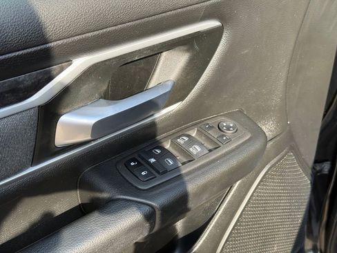 Used 2022 RAM 1500 Big Horn AWD/4WD image 12