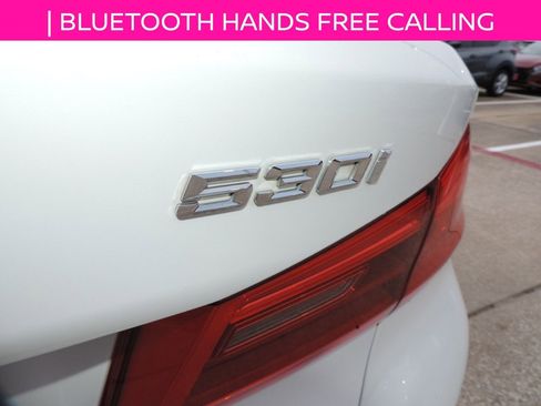 Used 2018 BMW 530i w/ Premium Package image 12