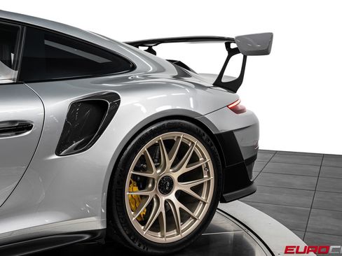 Used 2018 Porsche 911 GT2 RS RWD image 22