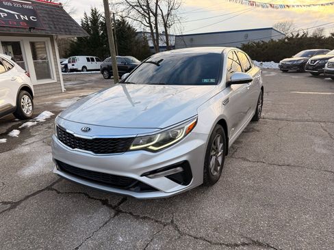 Used 2020 Kia Optima LX image 2