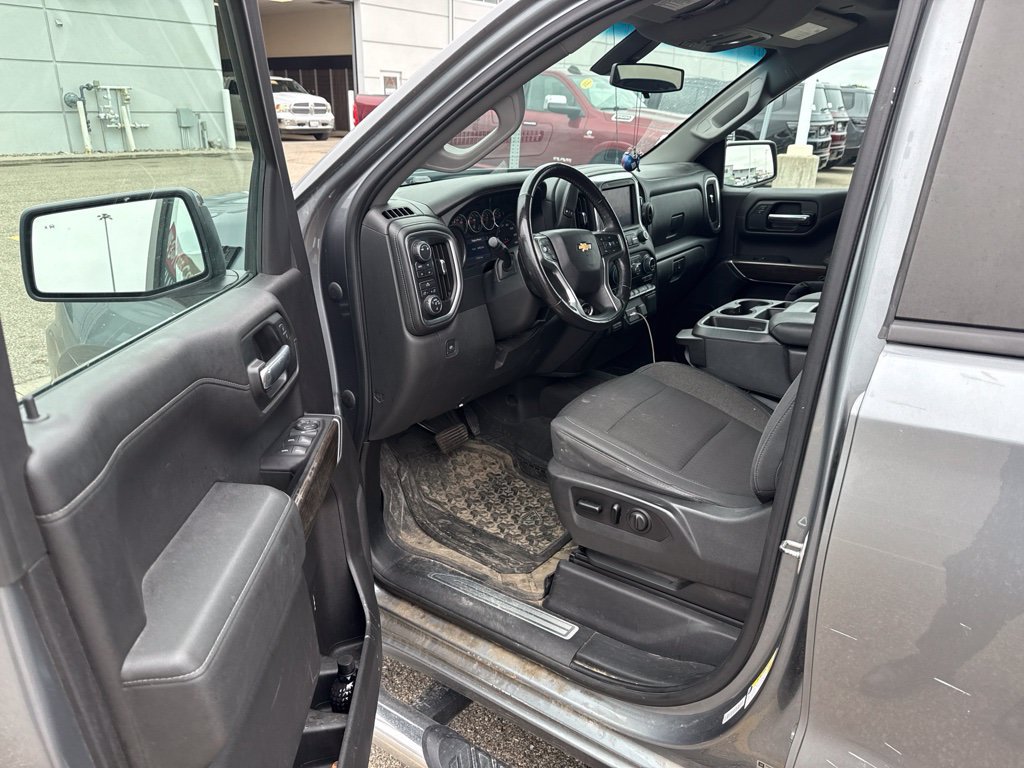 Used 2019 Chevrolet Silverado 1500 LT w/ All-Star Edition AWD/4WD image 9