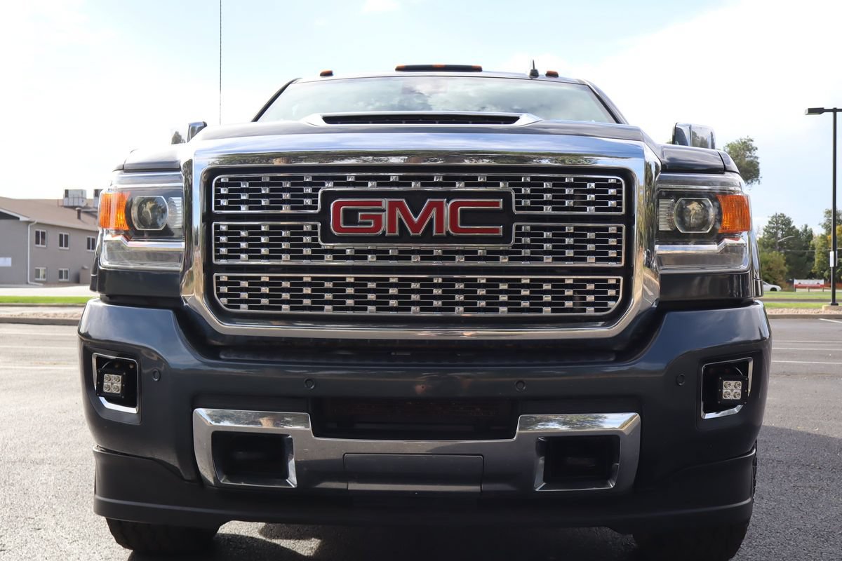 Used 2019 GMC Sierra 2500 Denali AWD/4WD image 13