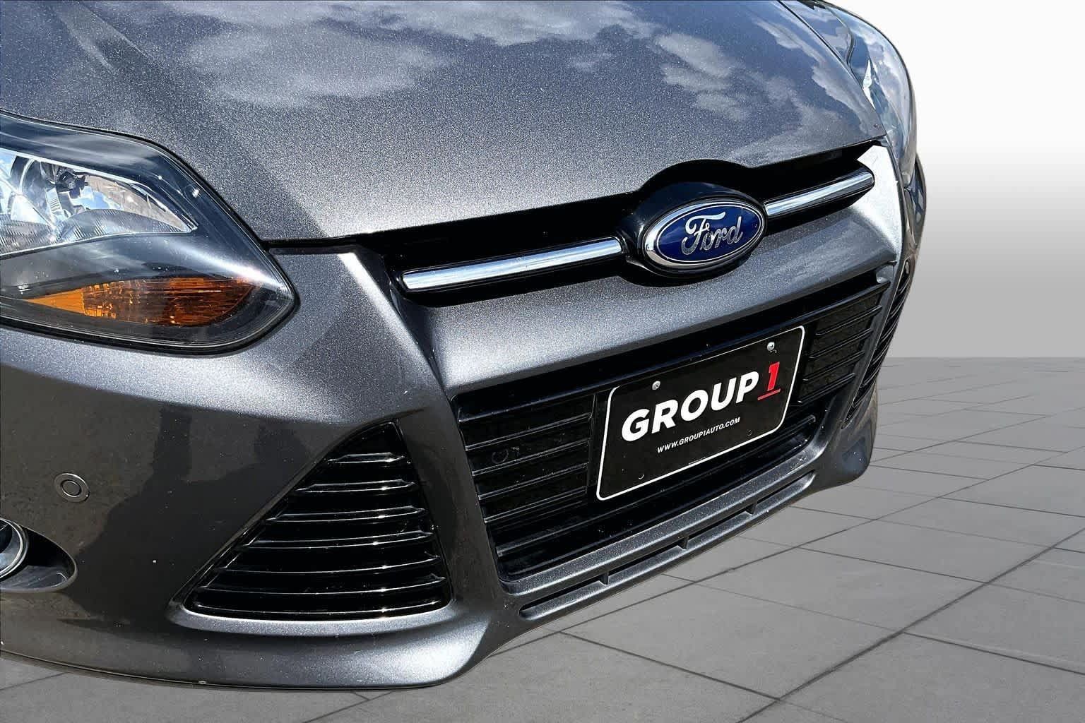 Used 2013 Ford Focus Titanium FWD image 30