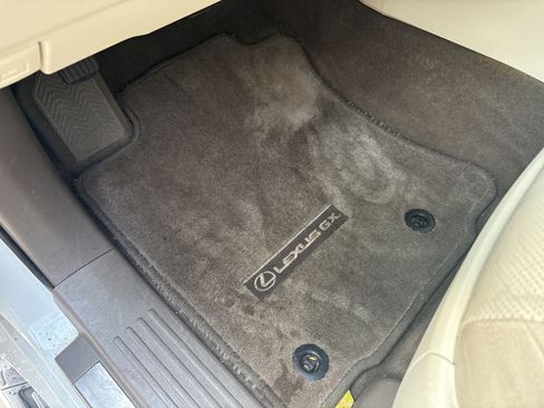 Used 2015 Lexus GX 460 w/ Premium Package AWD/4WD image 17