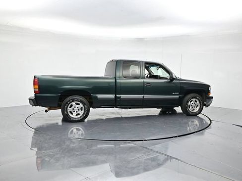 Used 2001 Chevrolet Silverado 1500 LT RWD image 2
