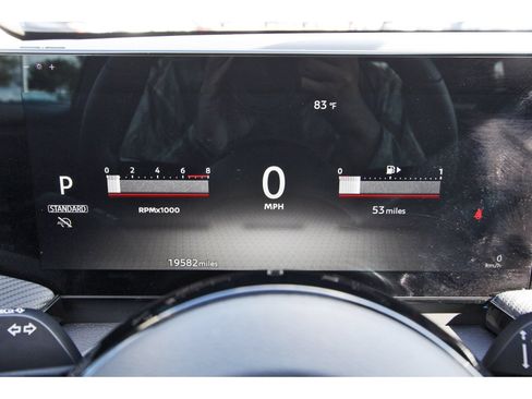 Certified 2025 Nissan Kicks SR FWD image 16